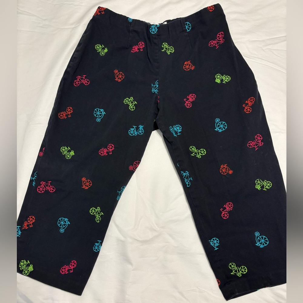 Coldwater Creek Black Cotton Crop pant with Embroidered Bicycles. Size 12 P